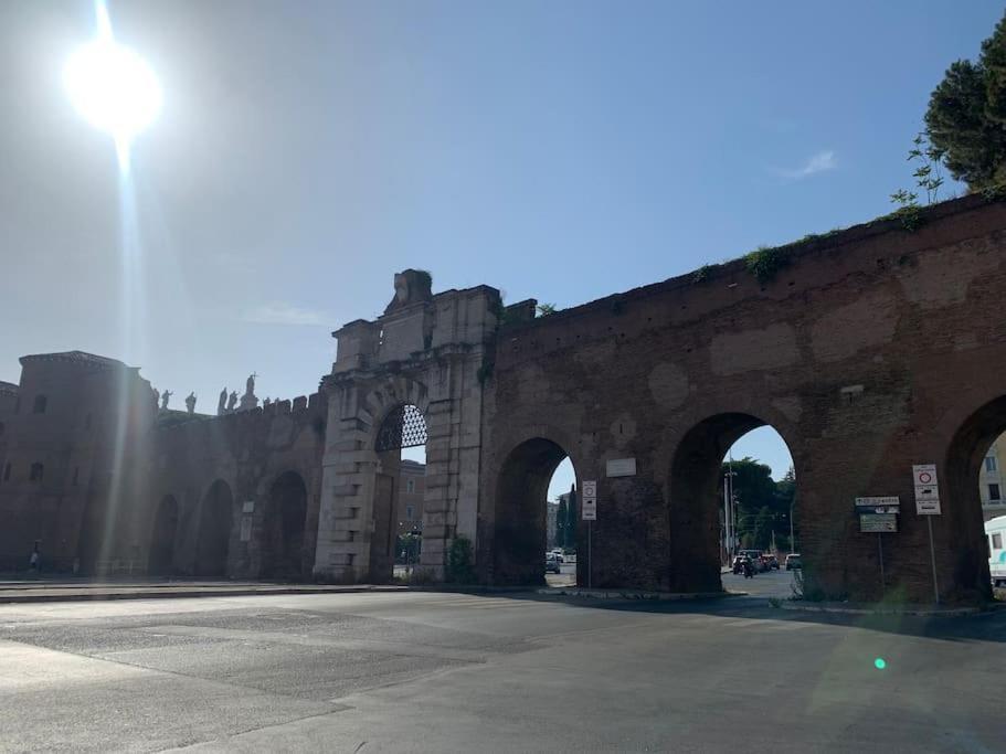 Appartamento Roma San Giovanni Luaran gambar